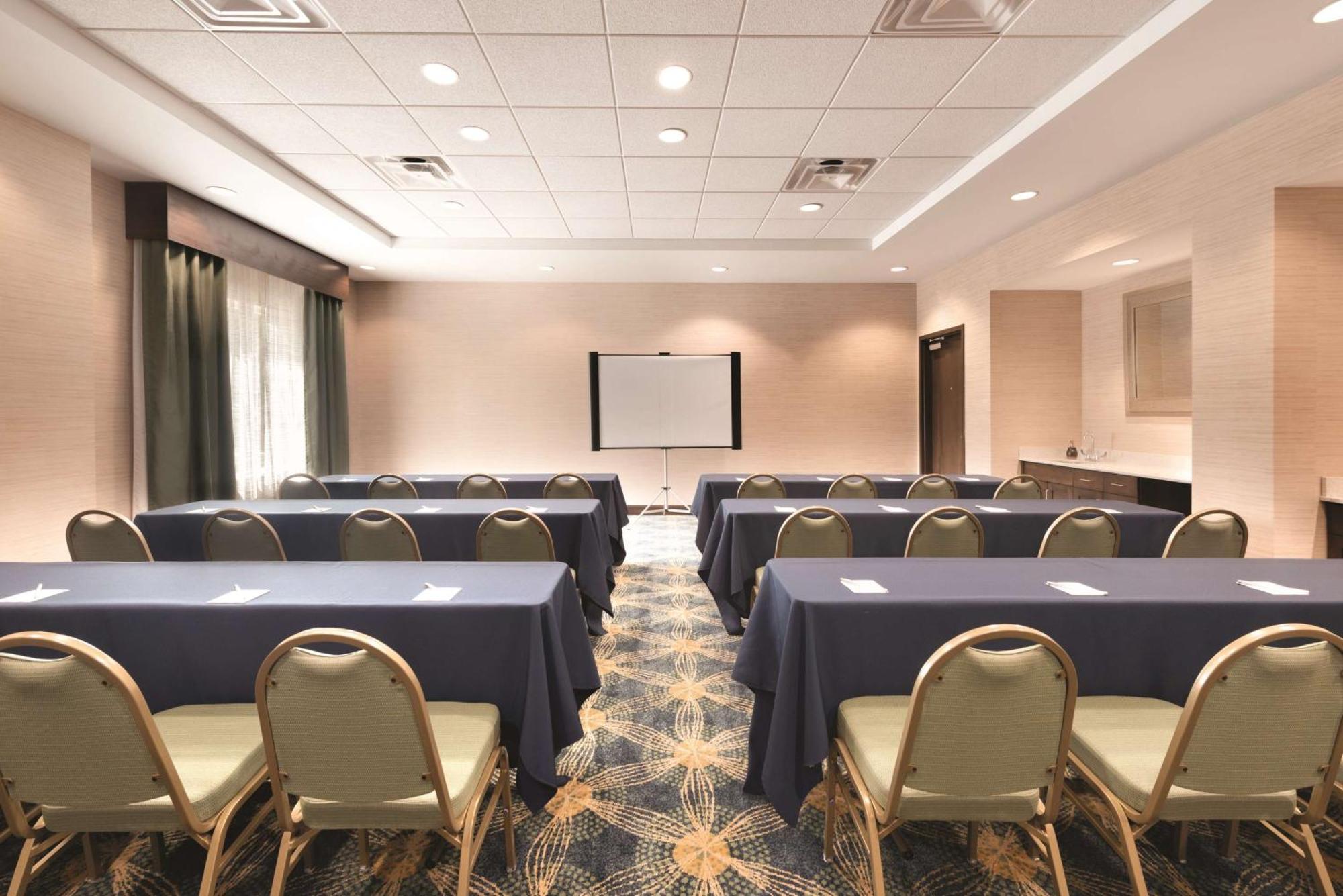 Hampton Inn & Suites - Deland Dış mekan fotoğraf