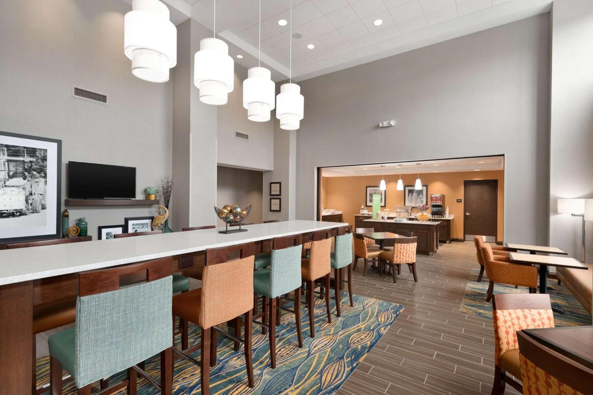 Hampton Inn & Suites - Deland Dış mekan fotoğraf